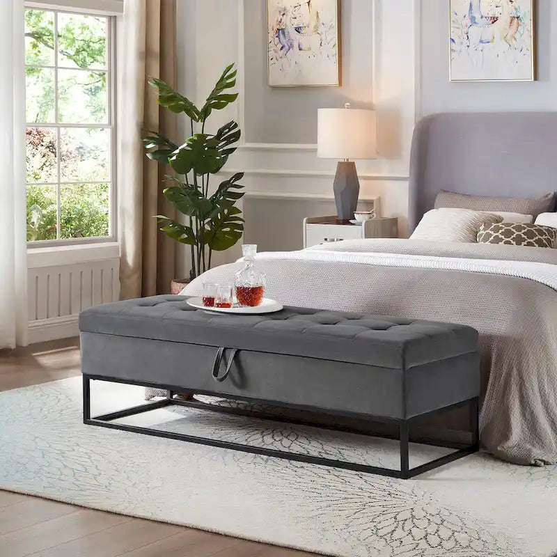 Banc de rangement capitonné avec base en métal