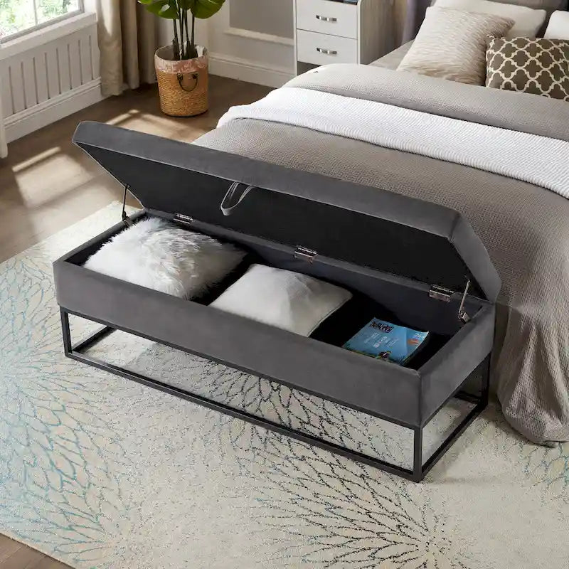 Banc de rangement capitonné avec base en métal