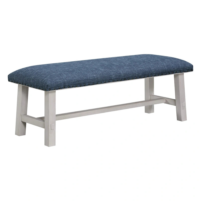 Banc Callen de OS Home and Office Furniture avec cadre blanc délavé, garniture cloutée en bronze antique et tissu marine